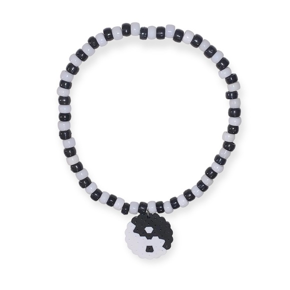 Yin-Yang Necklace OS Black/White Handmade by Rainbow Soul - Picture 2 of 4